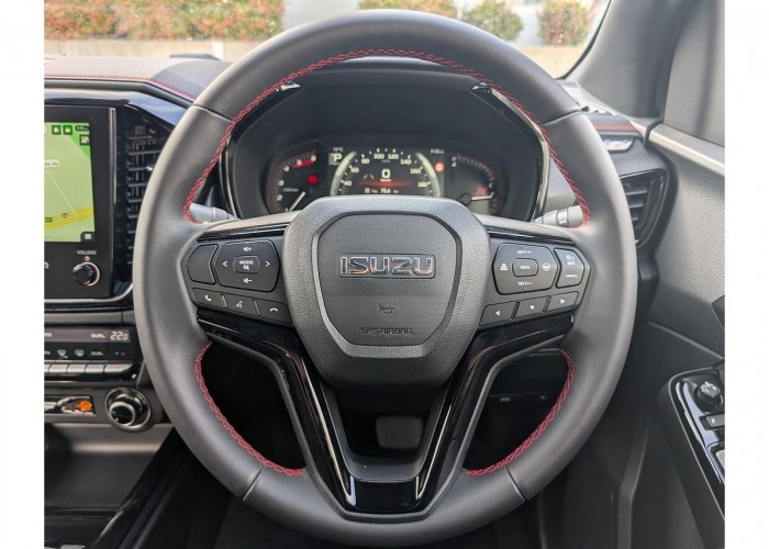 Used 1
                    ISUZU
                     for Sale Image