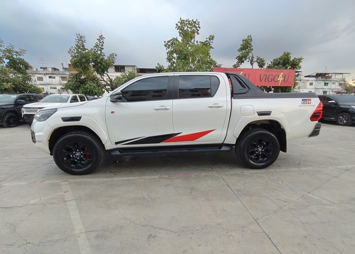 Used 7
                    TOYOTA
                     for Sale Image