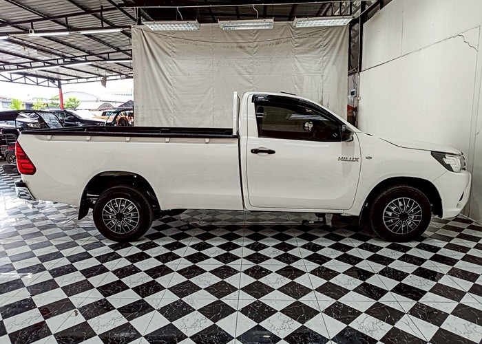 Used 6
                    TOYOTA
                     for Sale Image