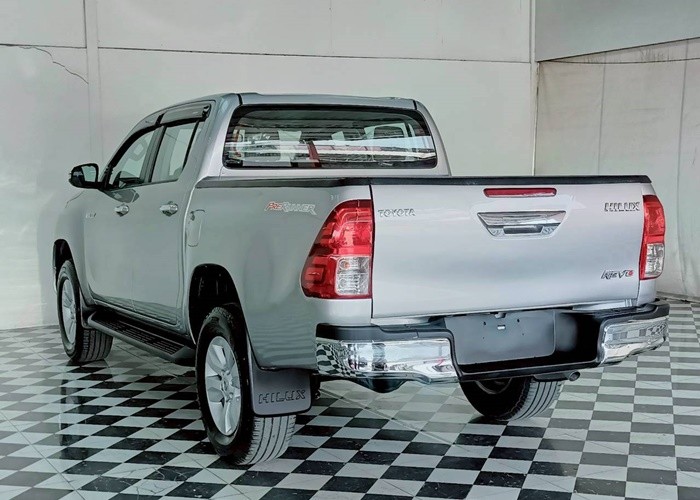 Used 8
                    TOYOTA
                     for Sale Image