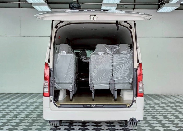 Used 12
                    TOYOTA
                     for Sale Image