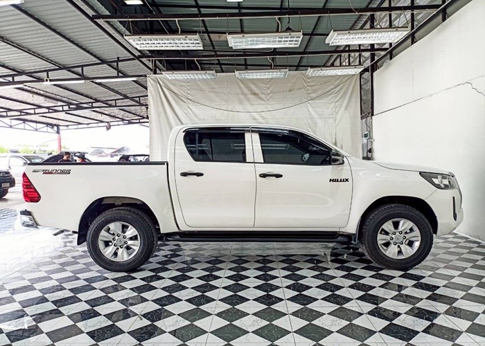 Used 8
                    TOYOTA
                     for Sale Image