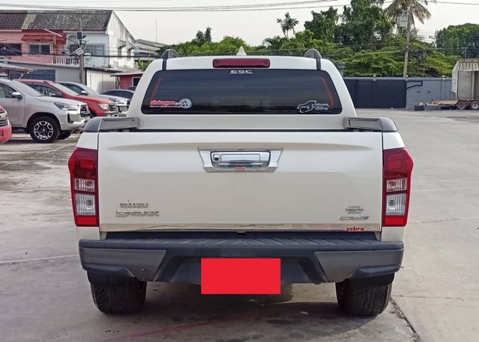 Used 10
                    ISUZU
                     for Sale Image